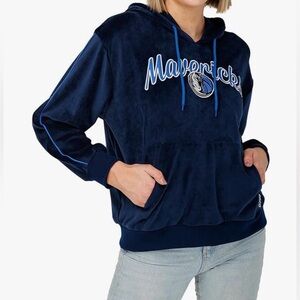 FOCO NBA Team Logo Fashion Velour Hooded Sweatshirt